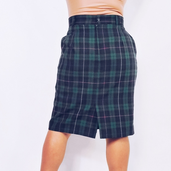 Plaid Pencil Skirt - Picture 4 of 8